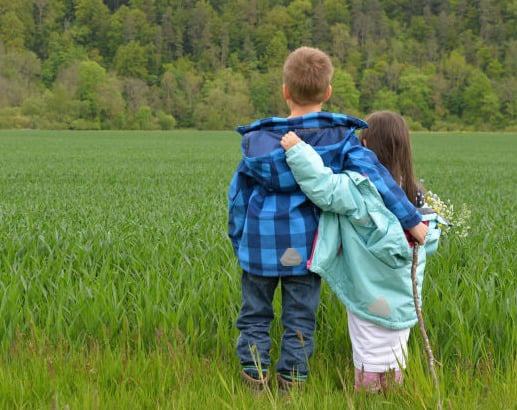 Klimaschutz auf Reisen ist wichtig für die Kinder und die Umwelt.